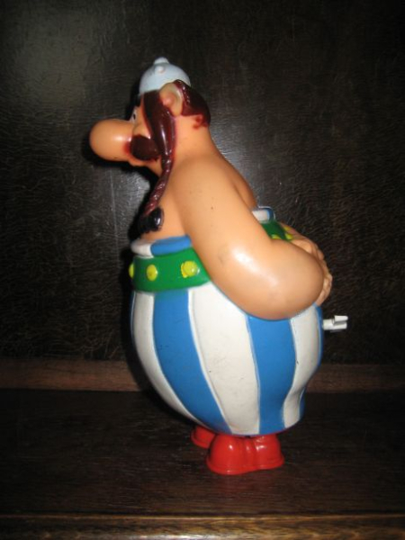 Aufziehfigur Obelix 02.jpg