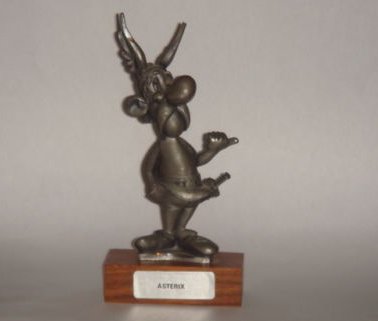 Figurine Asterix Etain du Prince ASTERIX.jpg