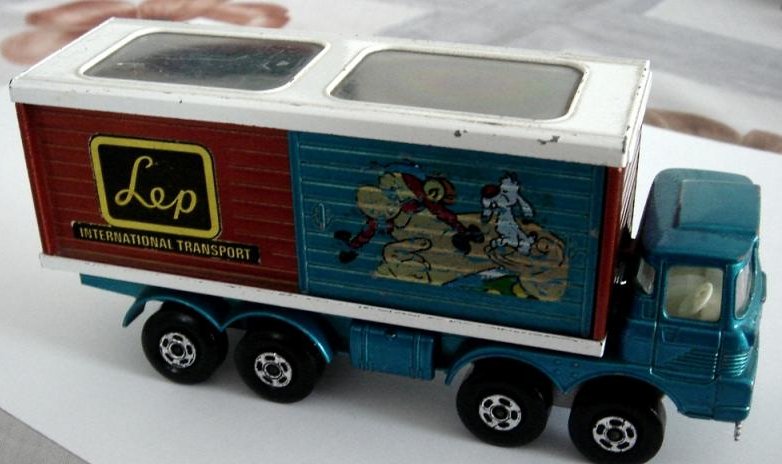 Matchbox Super Kings K 14 Freight Liner Obelix.jpg