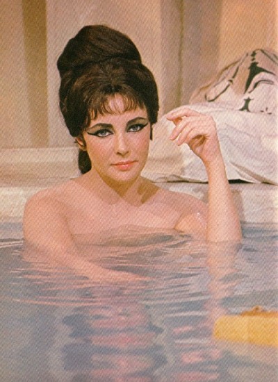 Cleopatra - Badeszene 1963.jpg